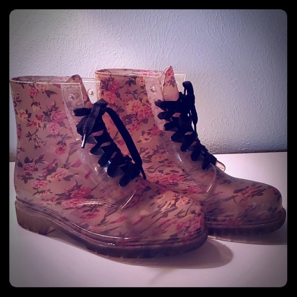 Rain boots (flower printed) - Picture 1 of 4